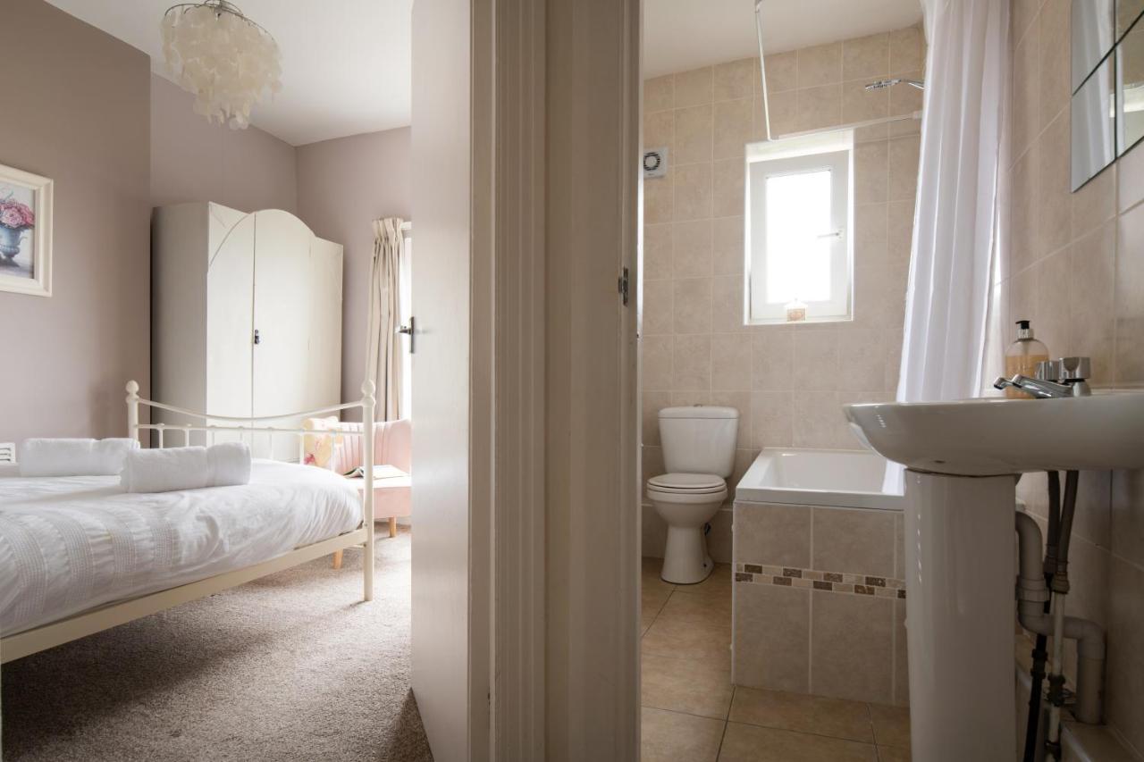 Windy Ridge Terrace With Beautiful Sea Views, North Wales Coast Villa Old Colwyn Eksteriør bilde